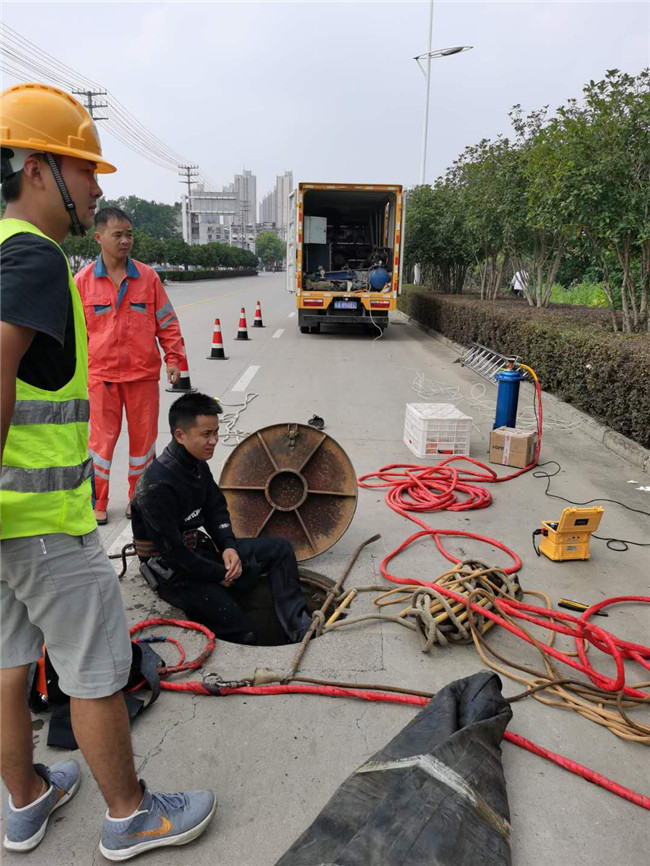 总口管理区翻衬法管道修复技术主要工序